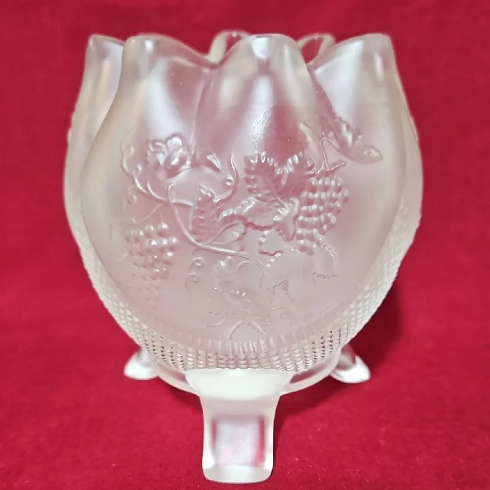 Vintage Fenton Glass Crystal Velvet Grape Rose Bowl Vase Three Toed/Footed
